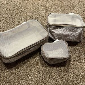 Itzy Ritzy Vanilla Latte Packing Cubes